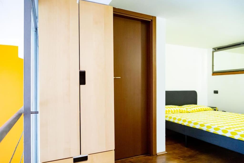 2 Min Da Porta Genova - Elegante Bilocale Apartment มิลาน ภายนอก รูปภาพ