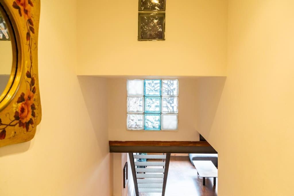 2 Min Da Porta Genova - Elegante Bilocale Apartment มิลาน ภายนอก รูปภาพ