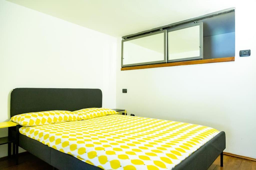 2 Min Da Porta Genova - Elegante Bilocale Apartment มิลาน ภายนอก รูปภาพ